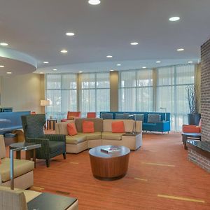 Courtyard By Marriott Salisbury